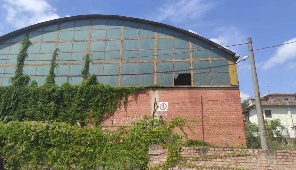 Empoli, attese le bonifiche all’Ex Fornace. I residenti: «Noi tranquilli? Non con l’amianto»