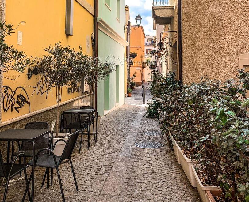 Olbia, vacanza “a scrocco”: nel b&b arrivano i furbetti dell’estate