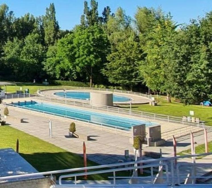 Rissa in piscina a Vignola: in due al pronto soccorso&nbsp;