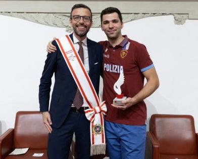 Il presidente dell'assemblea regionale legislativa Antonio Mazzeo con Filippo Macchi