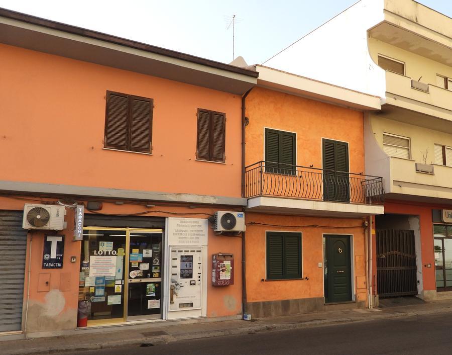 
	La casa dove &egrave; avvenuta la tragedia

