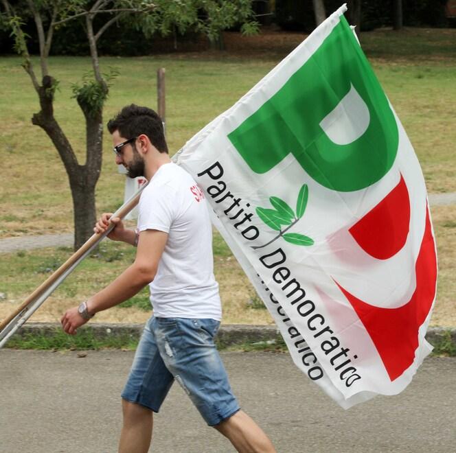 Il Pd in cerca di un candidato adesso si affida ai sondaggi