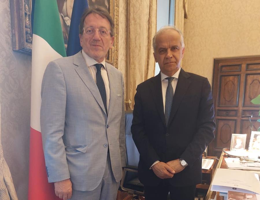 La visita del ministro Piantedosi slitta all’1 agosto, il sindaco Muzzarelli alza la voce: «Episodi violenti in aumento, servono più poliziotti. Non ci rassegneremo»