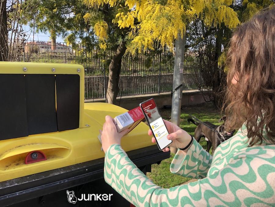 
	Foto simbolo dell'uso di Junker

