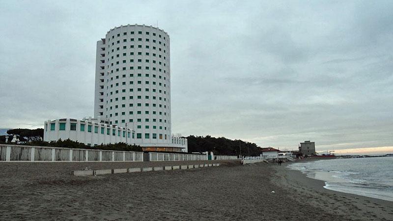 Massa, la Torre Fiat compie 90 anni: perché è stata un grande esempio architettonico