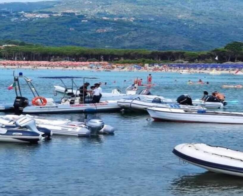 Marina di Campo, troppe boe in località “La Foce”: sequestrati ormeggi abusivi