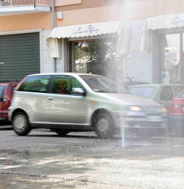 Troppe condotte colabrodo: nell'isola il 51,3 per cento dell’acqua non arriva nei rubinetti