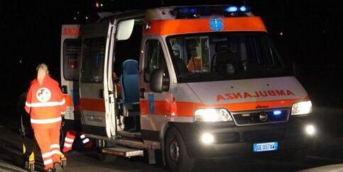 L’intervento di un’ambulanza del 118 (foto d’archivio)