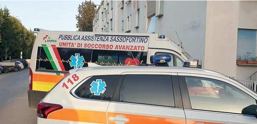 
	Due mezzi della Pubblica assistenza

