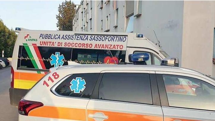 Due mezzi della Pubblica assistenza