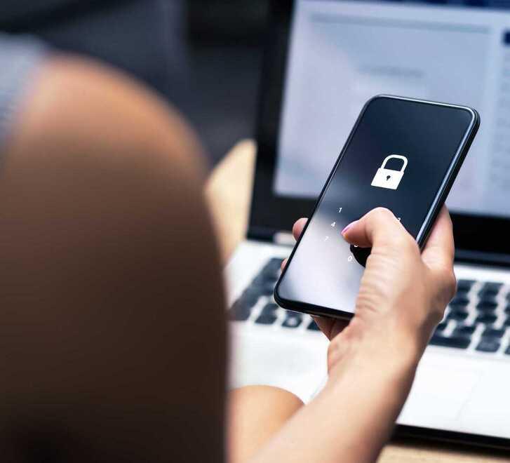 Bomporto, truffa da 8mila euro: «Avevo solo prestato la carta a un amico» 