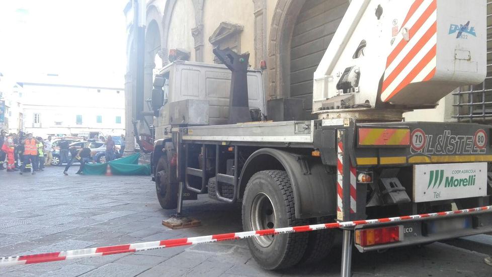 Via Veneto e la piattaforma il giorno in cui avvenne l’incidente
