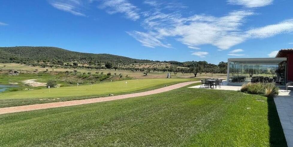 Golf a Follonica, dopo le accuse ecco la svolta: c’è l’ok per il completamento