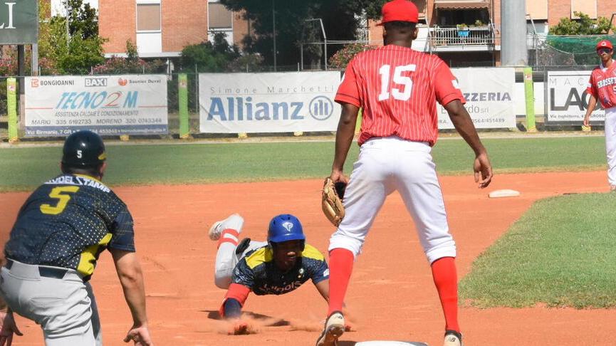 Un momento di gara2 ieri allo Jannella (foto Agenzia Bf)