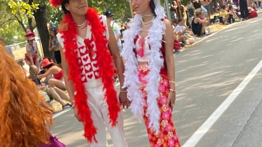 Colori, paillettes e stravaganze