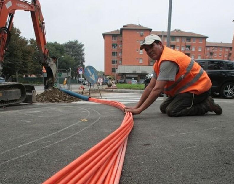 L’isola “disconnessa”, la fibra ottica c’è ma nessuno la accende