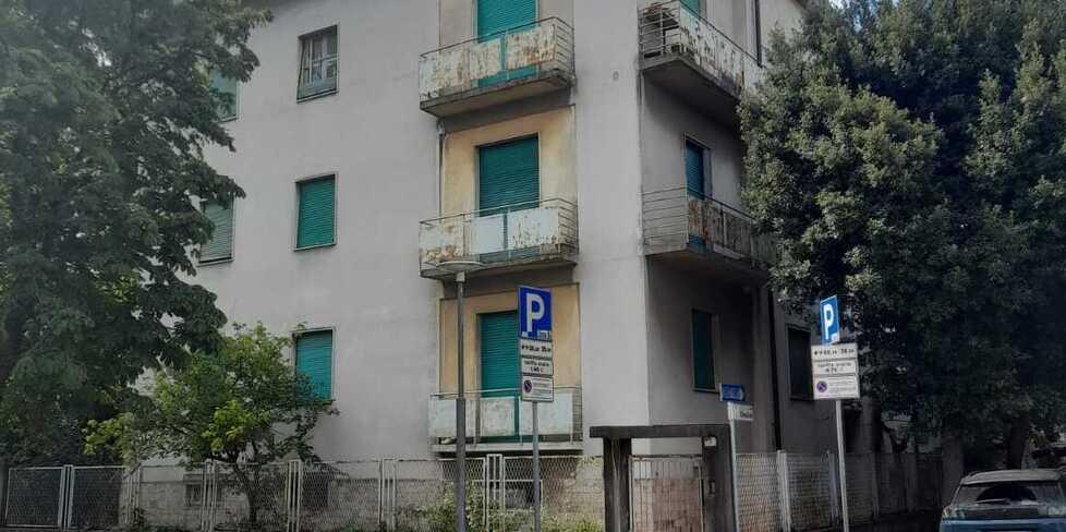 Profughi, l’altolà del sindaco Conti all’ipotesi del centro a Ingegneria