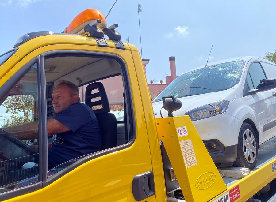 Sant’Agostino, la corsa in autofficine e sfasciacarrozze