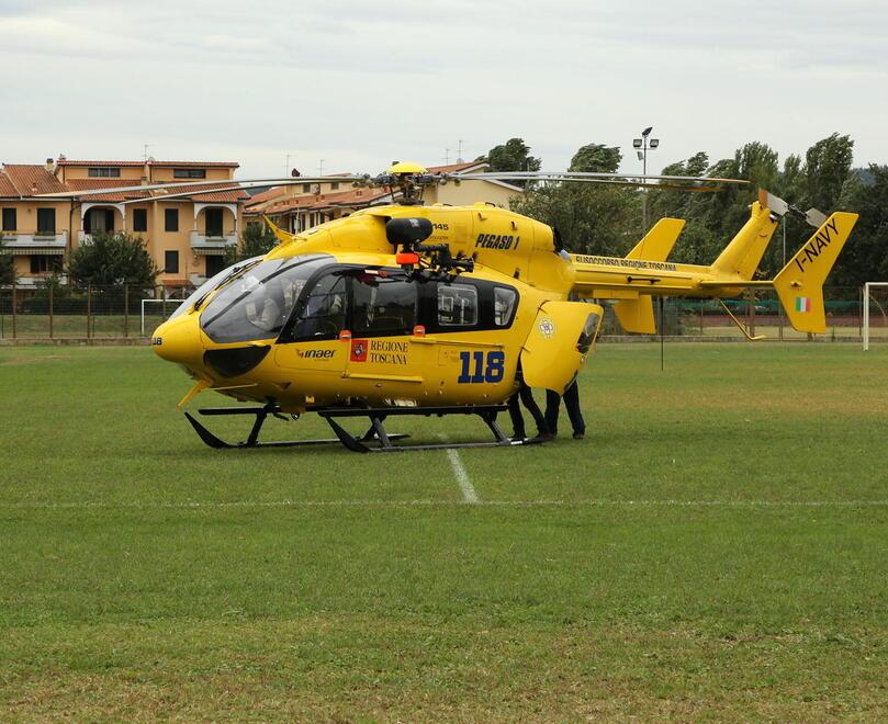 Coreglia, ragazzo in mountain bike precipita in un burrone