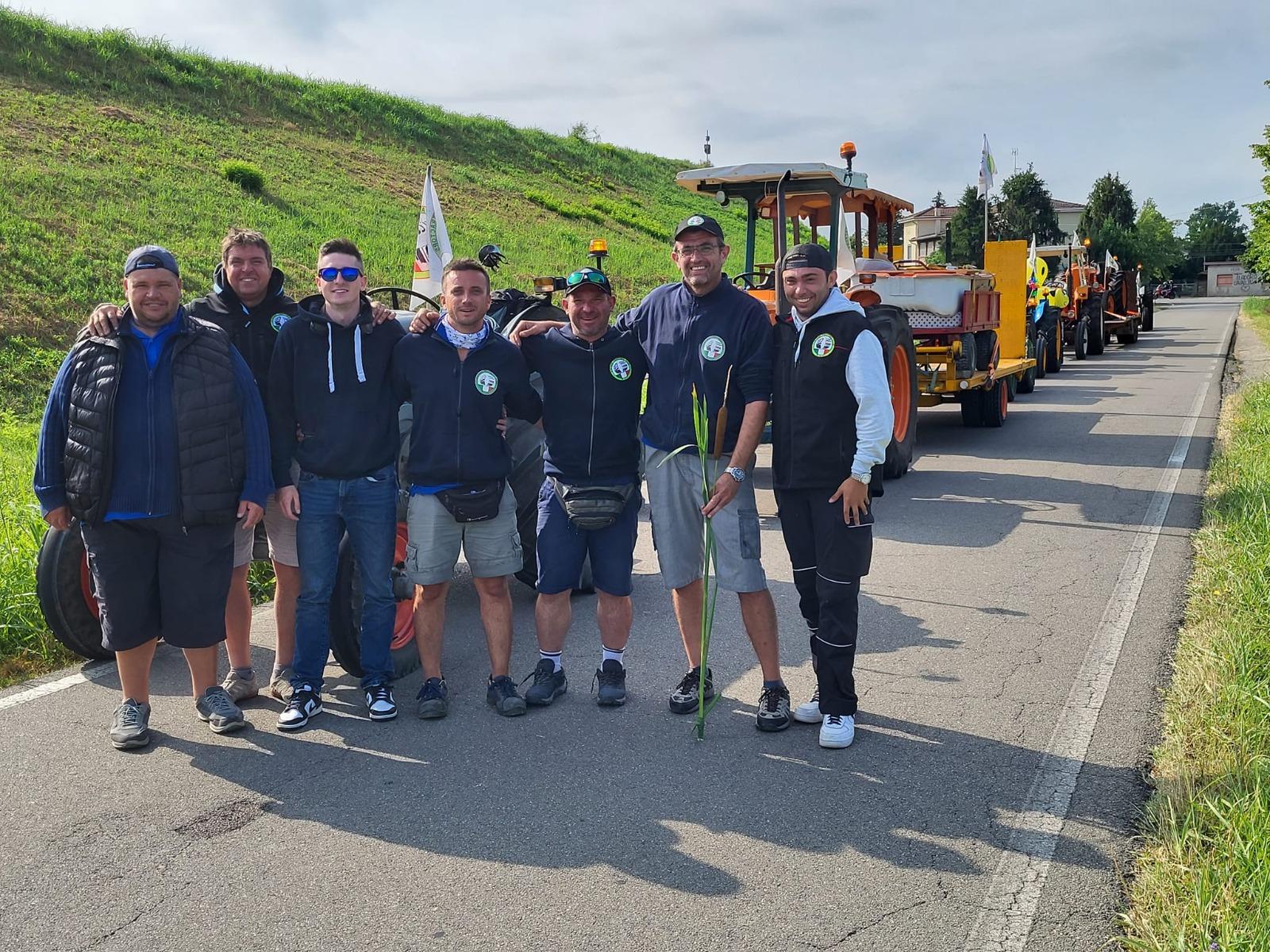 Da Carpi a Rimini a 20 chilometri orari: l’impresa in trattore 