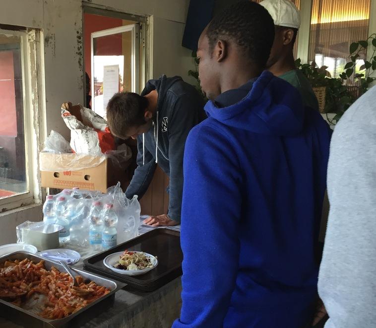 Migranti, le case non bastano più «Servono strutture più capienti»