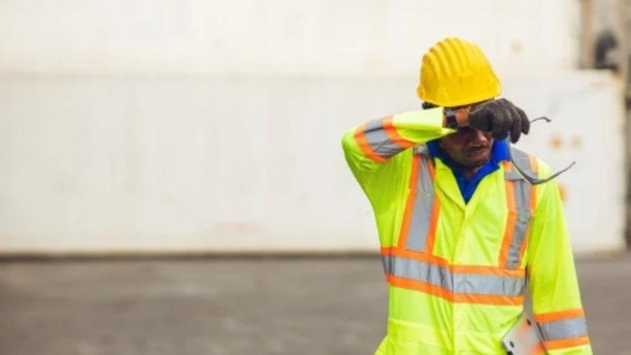 Stop al lavoro col caldo: la bozza di protocollo nel cassetto di ministero