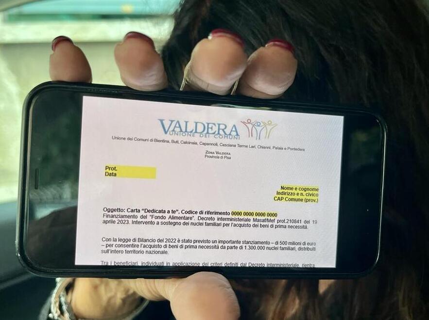 Arriva la social card a 800 famiglie della Valdera, ma è caos: «Complicata e inadeguata»