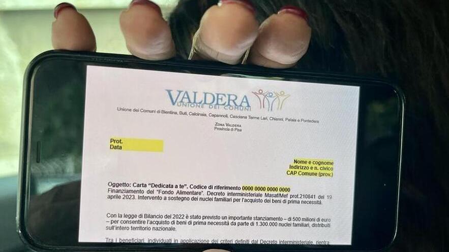Arriva la social card a 800 famiglie della Valdera, ma è caos: «Complicata e inadeguata»