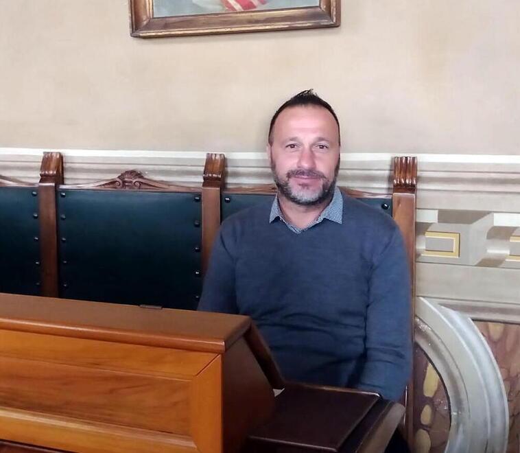 «Il progetto civico non esiste più»: Michele Bozzola lascia il consiglio comunale