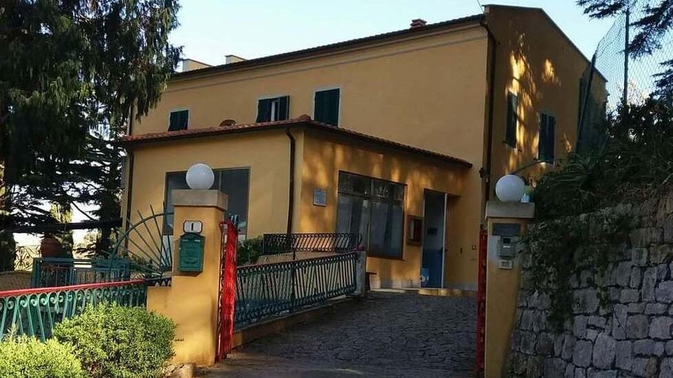 Porto azzurro, trasferimento “congelato” per le due suore del Poggetto