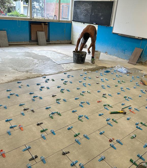 Ita Ceramiche regala le piastrelle per i pavimenti delle medie Ruini