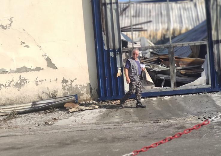 Incendio in Darsena a Viareggio, la ripresa dopo il rogo: «Già al lavoro, grazie a tutti»