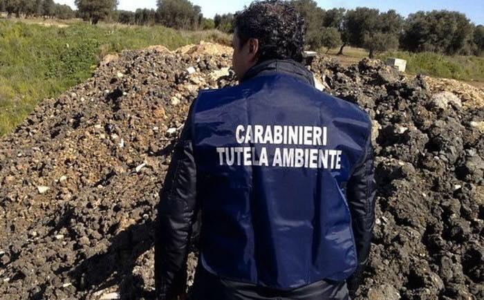 Olbia carabinieri del Noe setacciano la vecchia discarica comunale