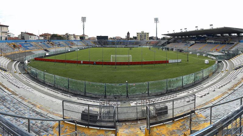 Il   campionato forse non slitterà però potrebbe partire senza il Pisa