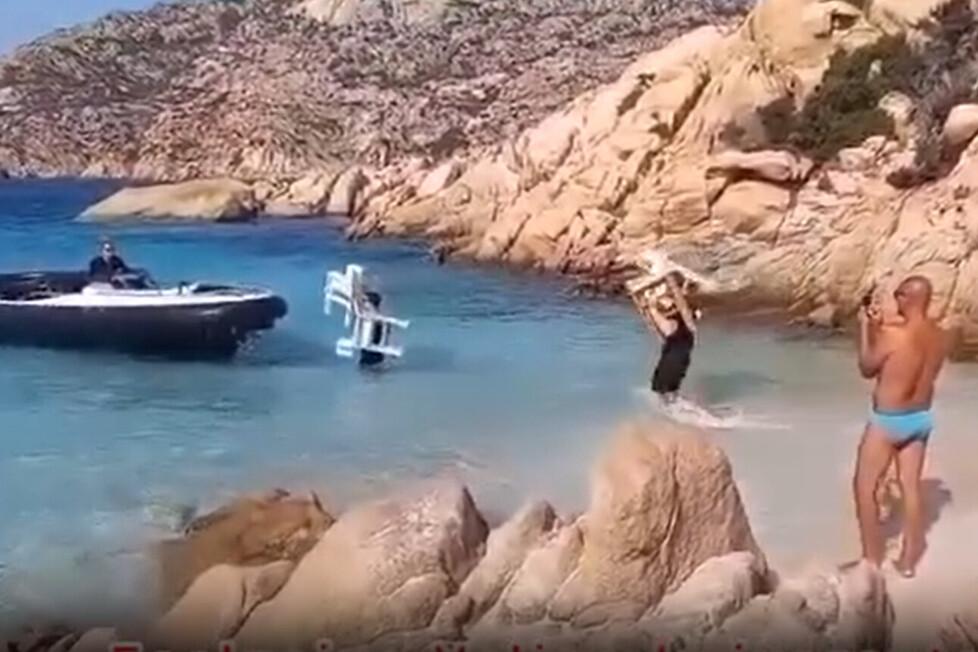 Altro sbarco cafone a Cala Coticcio ma non c’è nessuno a controllare
