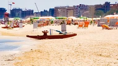 Modenese palpeggia due bimbe in spiaggia a Misano: arrestato un 46enne<br type="_moz" />
