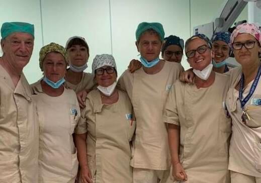 La squadra che ha operato la bambina