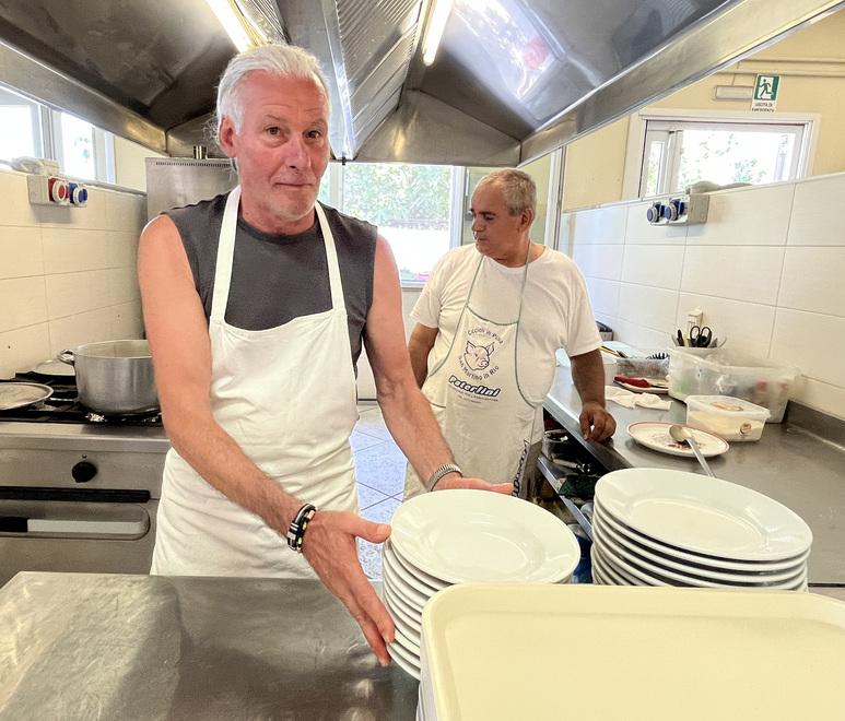 Ferrara, la Caritas chiude di sabato. Viale K invece non si ferma