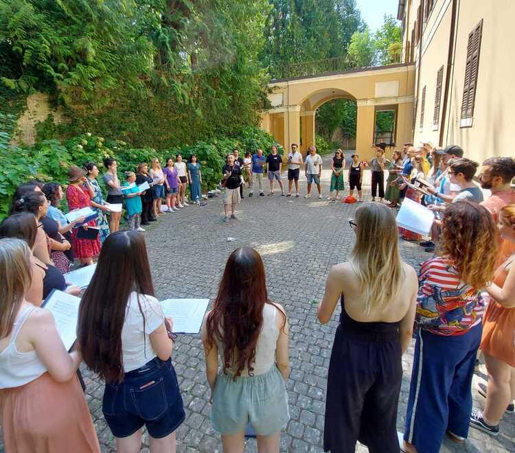 Dal mondo a Pavullo per le lezioni di canto con gli irlandesi 