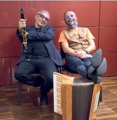 
	Gabriele Mirabassi e Simone Zanchini, domenica a Massa Marittima


