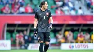 Kamil Grabara. Il portiere polacco è nel mirino viola