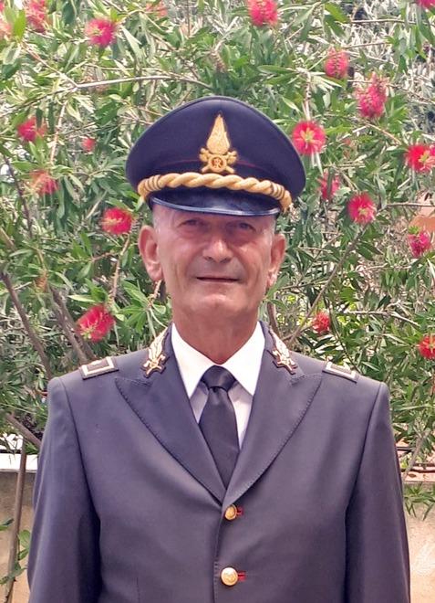 Ferrara, il comandante va in pensione: «Vigili del fuoco, rinunce e dovere»
