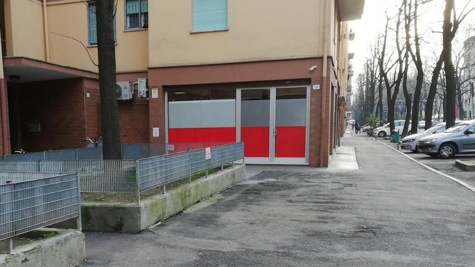 Modena, al Caf rissa tra addetto e cliente 