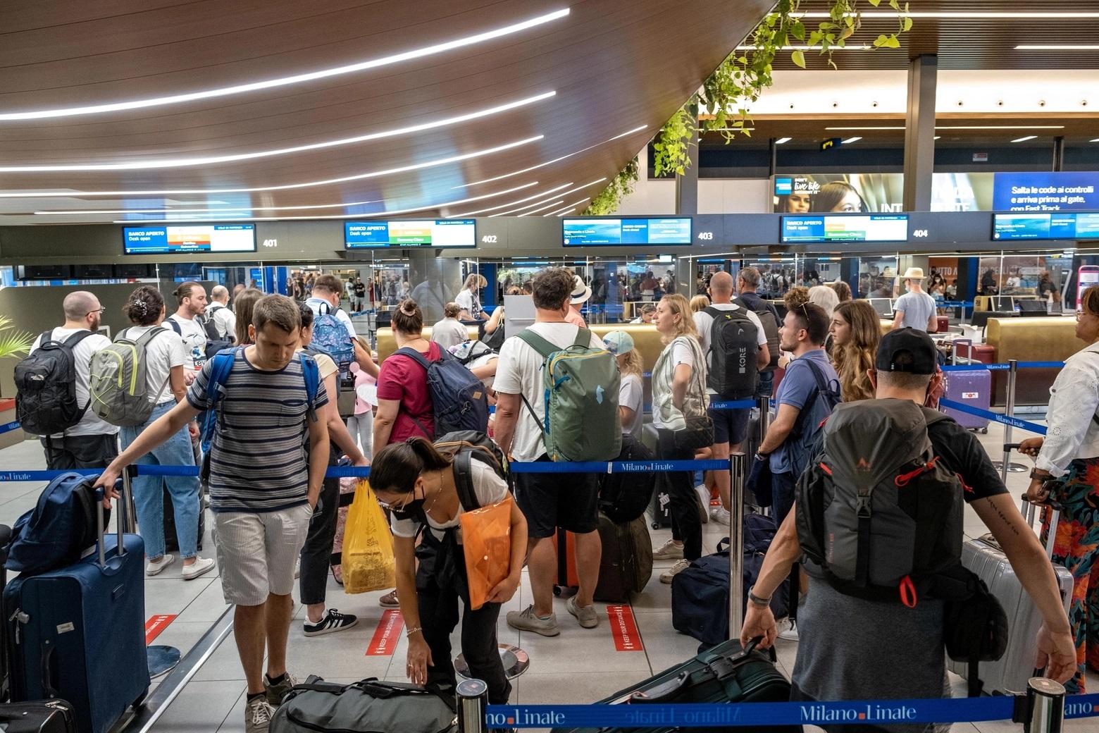 Caro-vacanze: è un maxi salasso, la spesa è di quattro miliardi in più