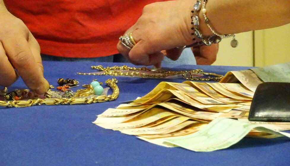 Gli stakanovisti dei furti a Pisa: in cinque accusati di 40 furti