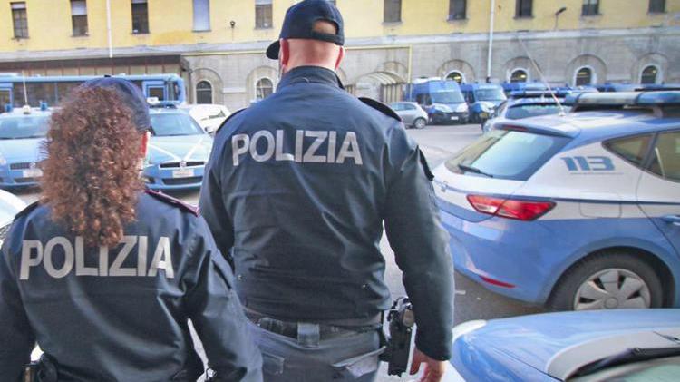 Altro che rinforzi a Firenze: «In città ci saranno 100 poliziotti in meno: decisione di Roma»