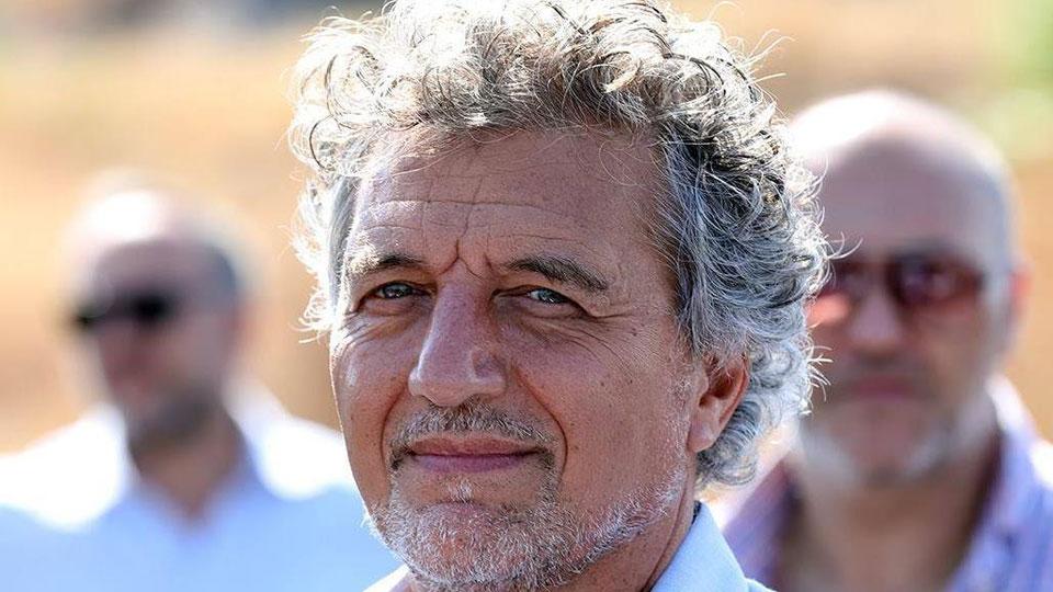 Resiste la moda dei finti selfie
