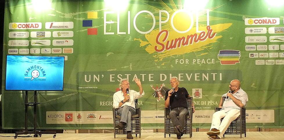 Nello spazio con Ferrara: sul palco di Eliopoli Summer il cosmologo della Normale