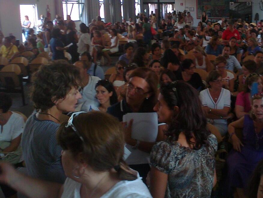 A Livorno due cattedre su tre a supplenti. L’allarme della Cgil: «Seri problemi di reclutamento»