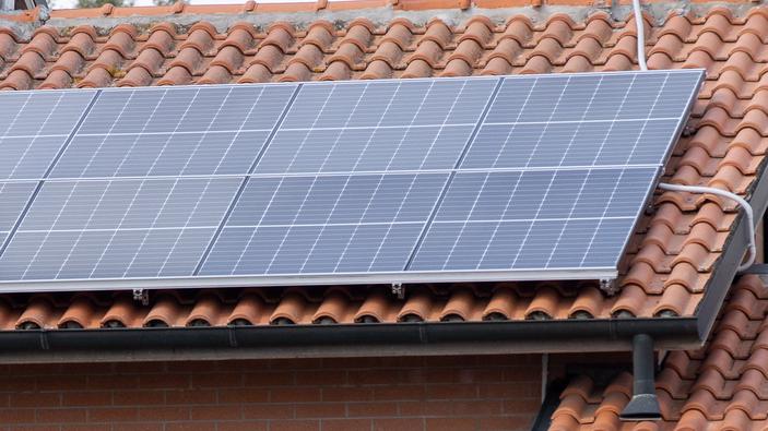 Bondeno, fotovoltaico sulle case in centro: ok per ambiente e bollette